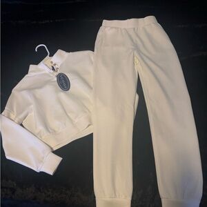 Girl’s Cropped Sweatshirt and Joggers Set